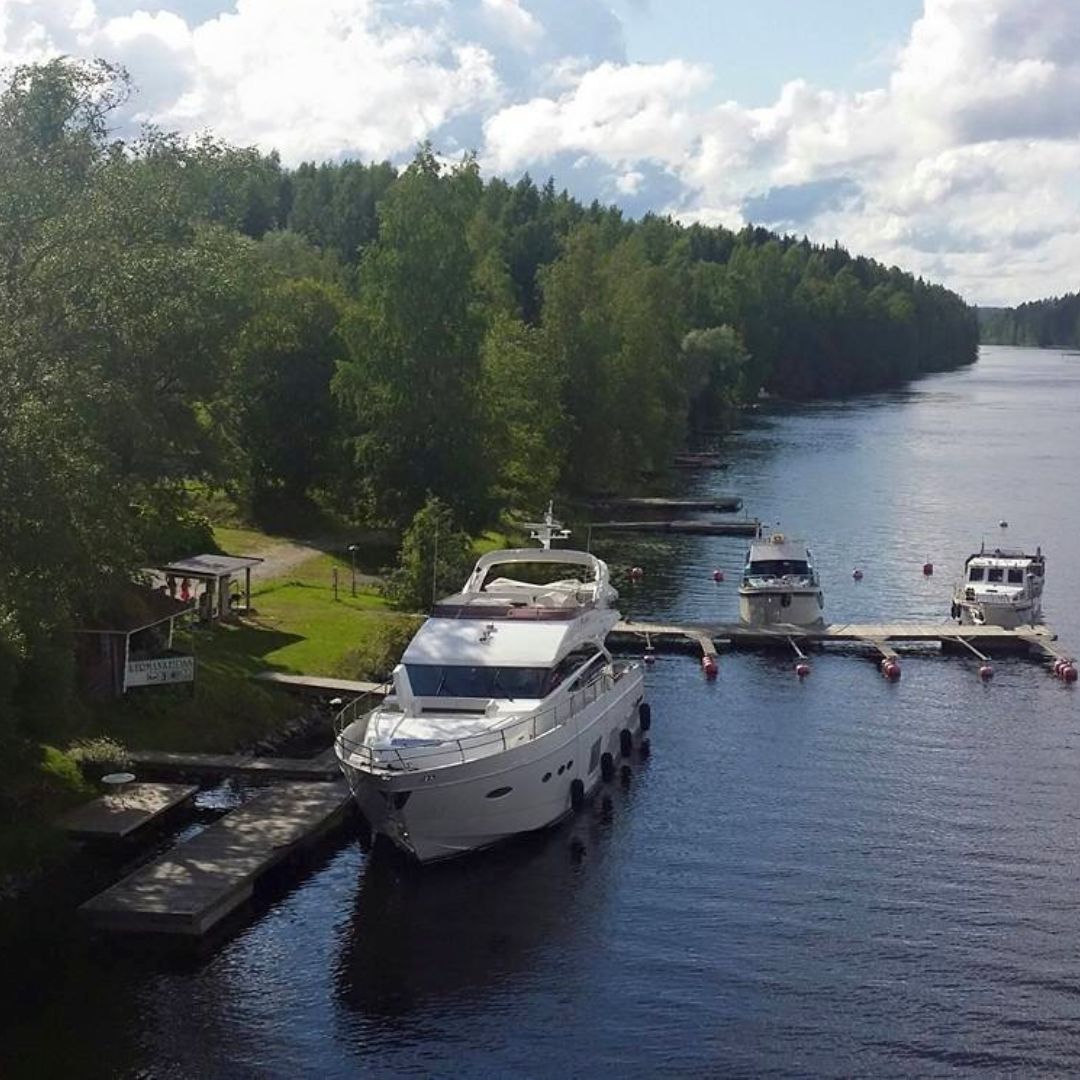 Kerman­kei­das — yhteisön ytimessä