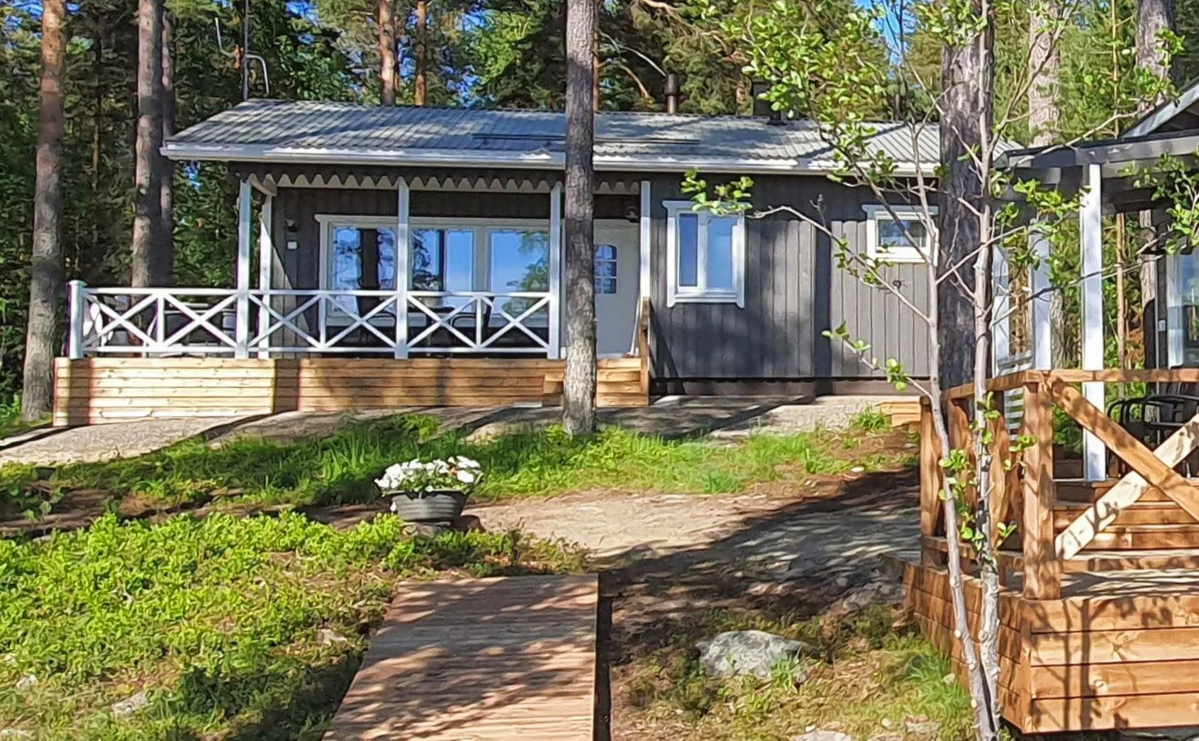 Leveä­lah­den vuokra­mö­kit