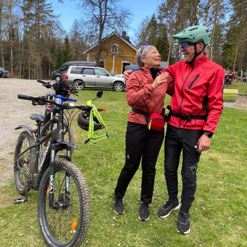 Heinäveden gravel-reittien varrella sijaitsevat luostarit ja Palokin majatalo, Karvion leirintäalue ja Ronttopuisto.