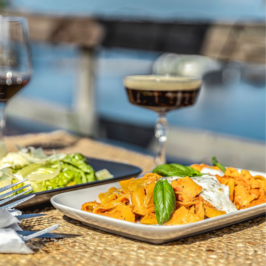 Saaris­ton Puoti on kansain­vä­li­nen perhey­ri­tys