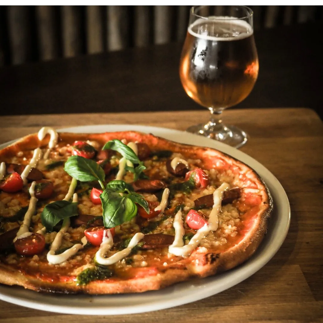 Pizza ja olut Kesä- ja tapahtumaravintola Summerissa Liperissä.